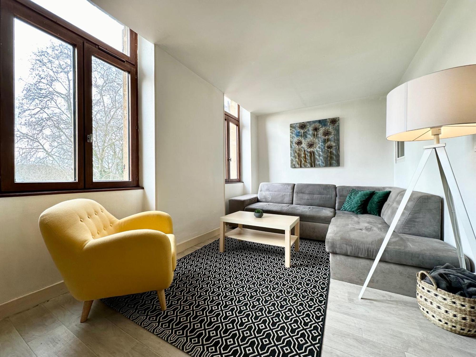 Appartement Le Maestro - Vue Imprenable & Hyper Centre à Mont-de-Marsan Extérieur photo